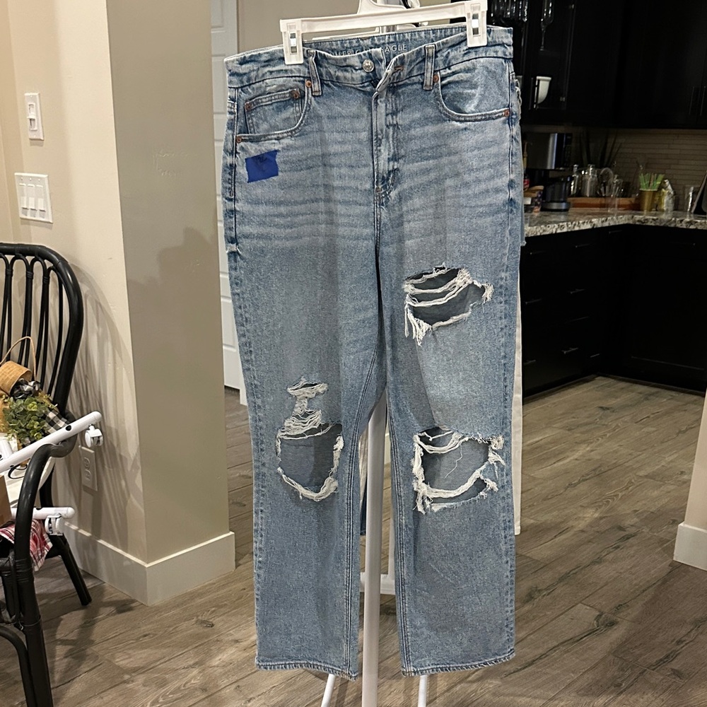 American Eagle Outfitters Ripped Blue Jeans